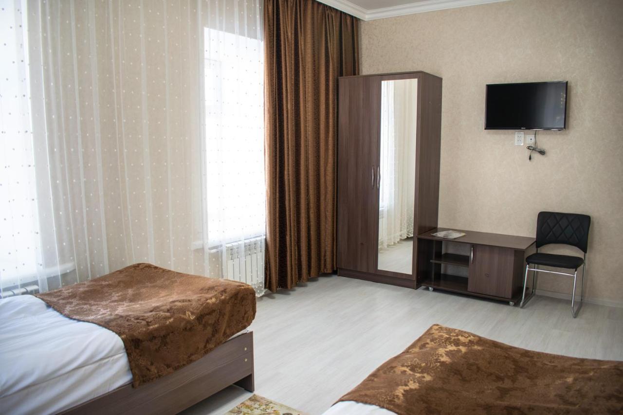 Mixx Hotel Karakol Esterno foto
