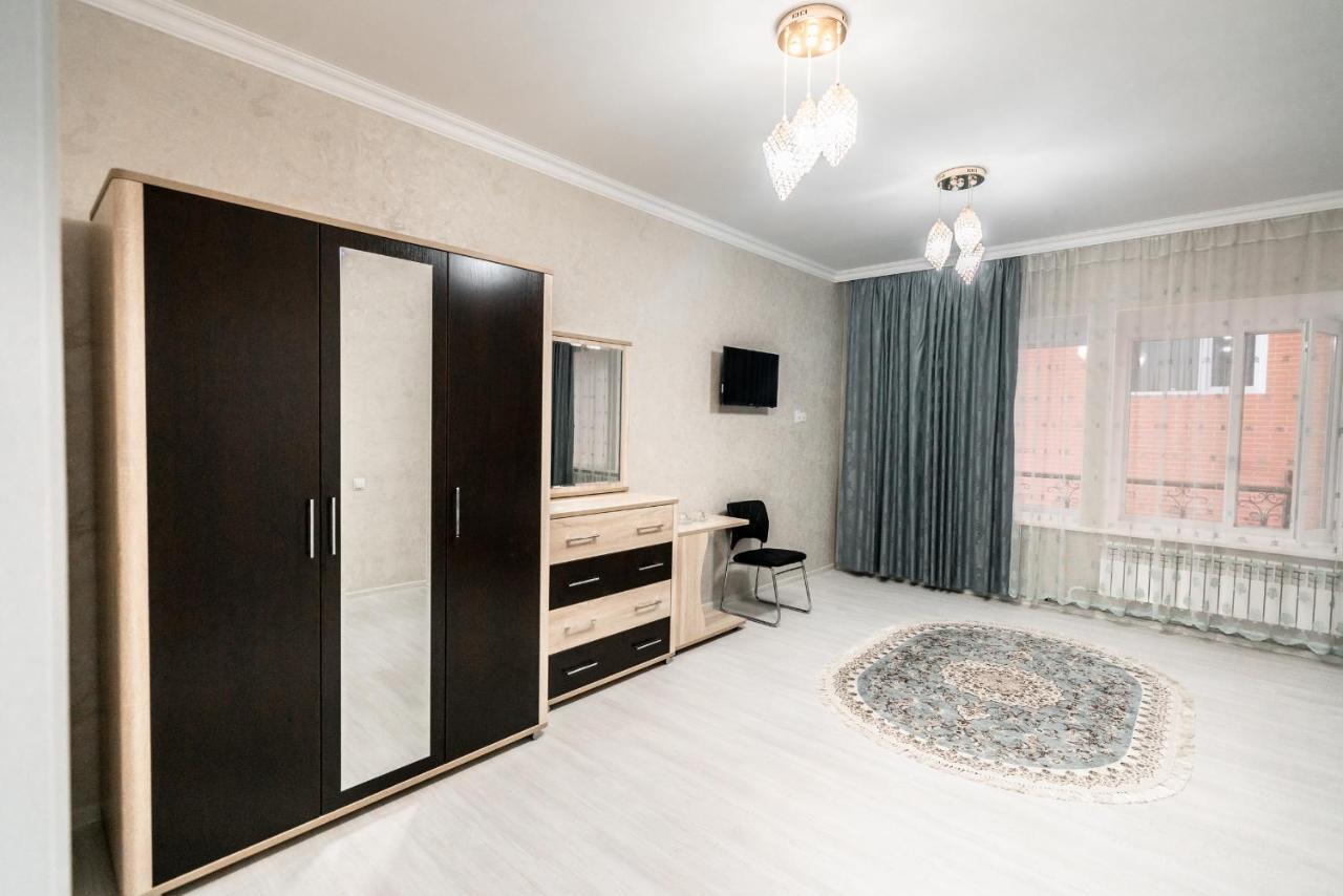Mixx Hotel Karakol Esterno foto
