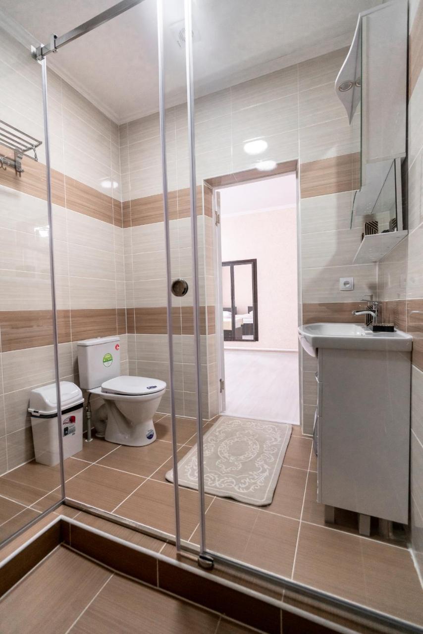 Mixx Hotel Karakol Esterno foto