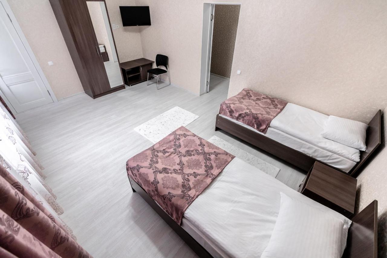 Mixx Hotel Karakol Esterno foto